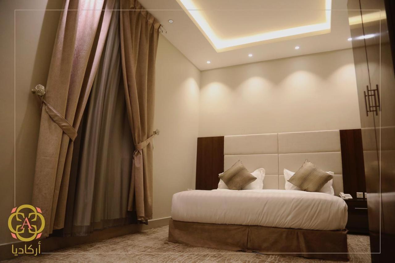 Arcadia Hotel Suites Yarmouk Rijád Kültér fotó