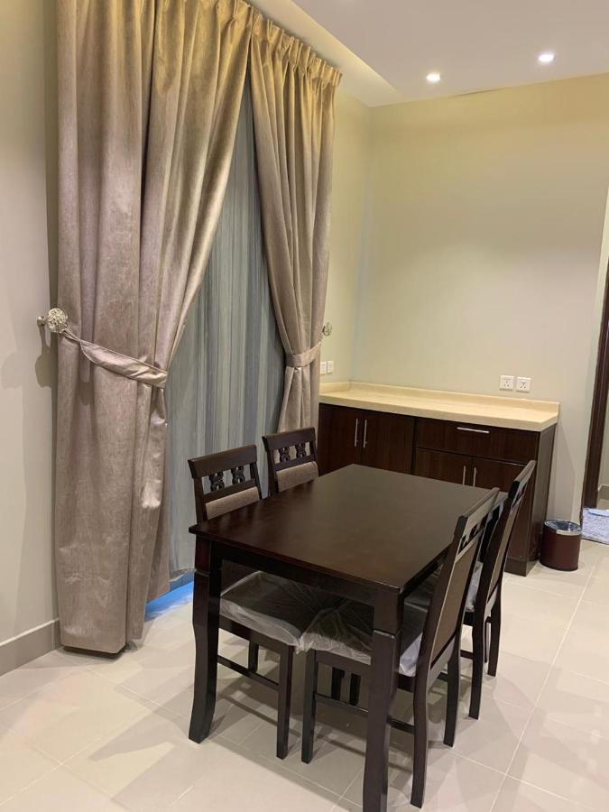 Arcadia Hotel Suites Yarmouk Rijád Kültér fotó